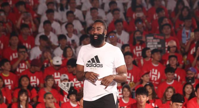 关于哈登回归赛场，绝杀首场状态亮眼，中国队观众沸腾！的信息